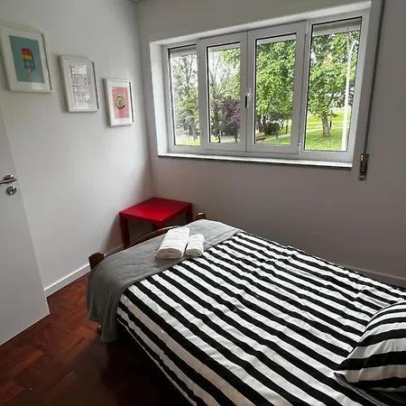 Casa Da Praca 1 Apartment