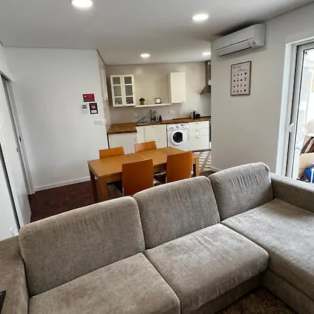 Lägenhet Casa Da Praca 1 São João da Madeira